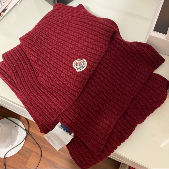 Authentic Moncler Scarf - Picture 2 of 6